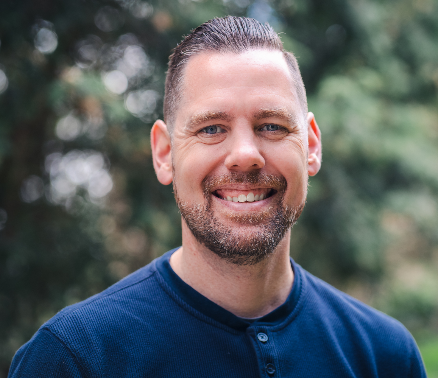 Featured image for “Finding Peace in Brokenness – Dan Martin – December 14”